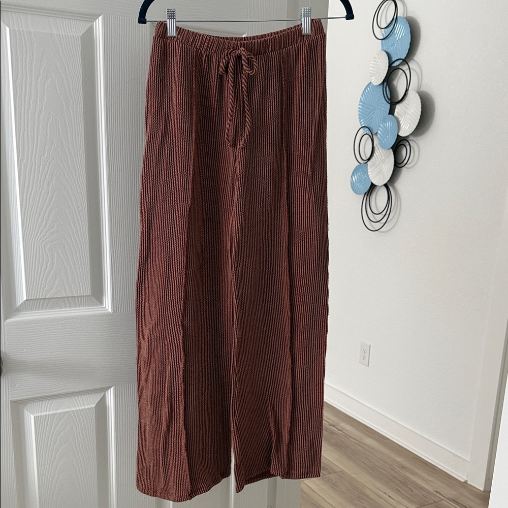 Fantastic Fawn Set Rust Wide-Leg Pants and Matching Crewneck